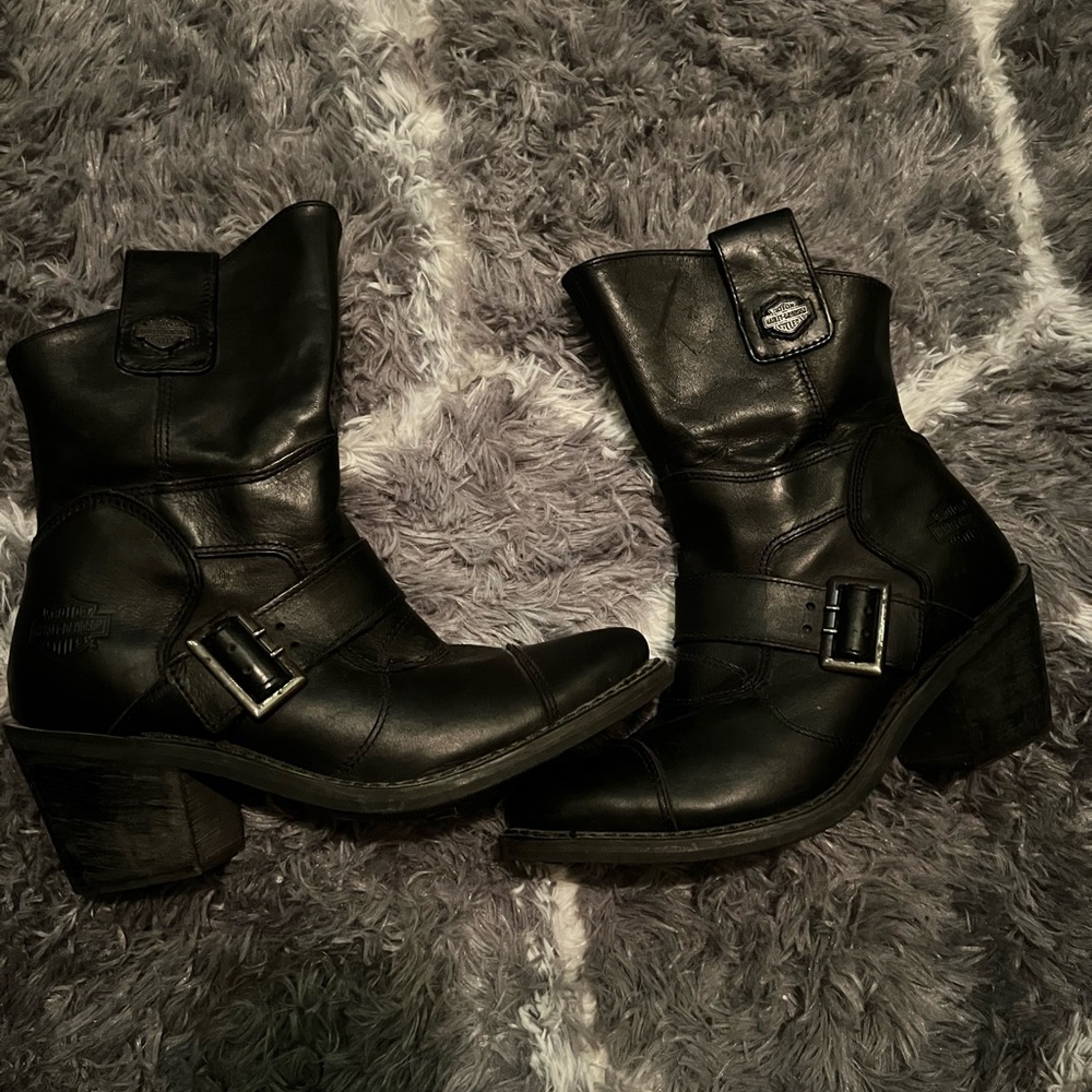 Gently used Harley Davidson leather boots